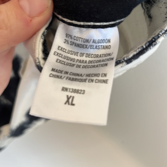 Shyanne Black and White Tie Die Print Mini Jean Denim Skirt Size XL - Picture 5 of 9